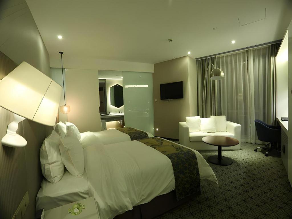 Shanghai Bund South China Harbour View Hotel Екстериор снимка