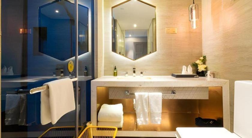Shanghai Bund South China Harbour View Hotel Екстериор снимка