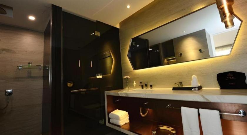 Shanghai Bund South China Harbour View Hotel Екстериор снимка
